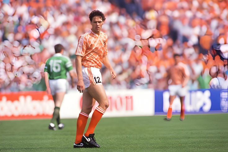 Marco Van Basten - NED (1988)